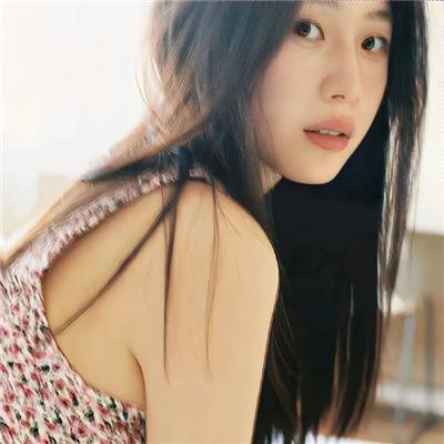 山茶花飘零